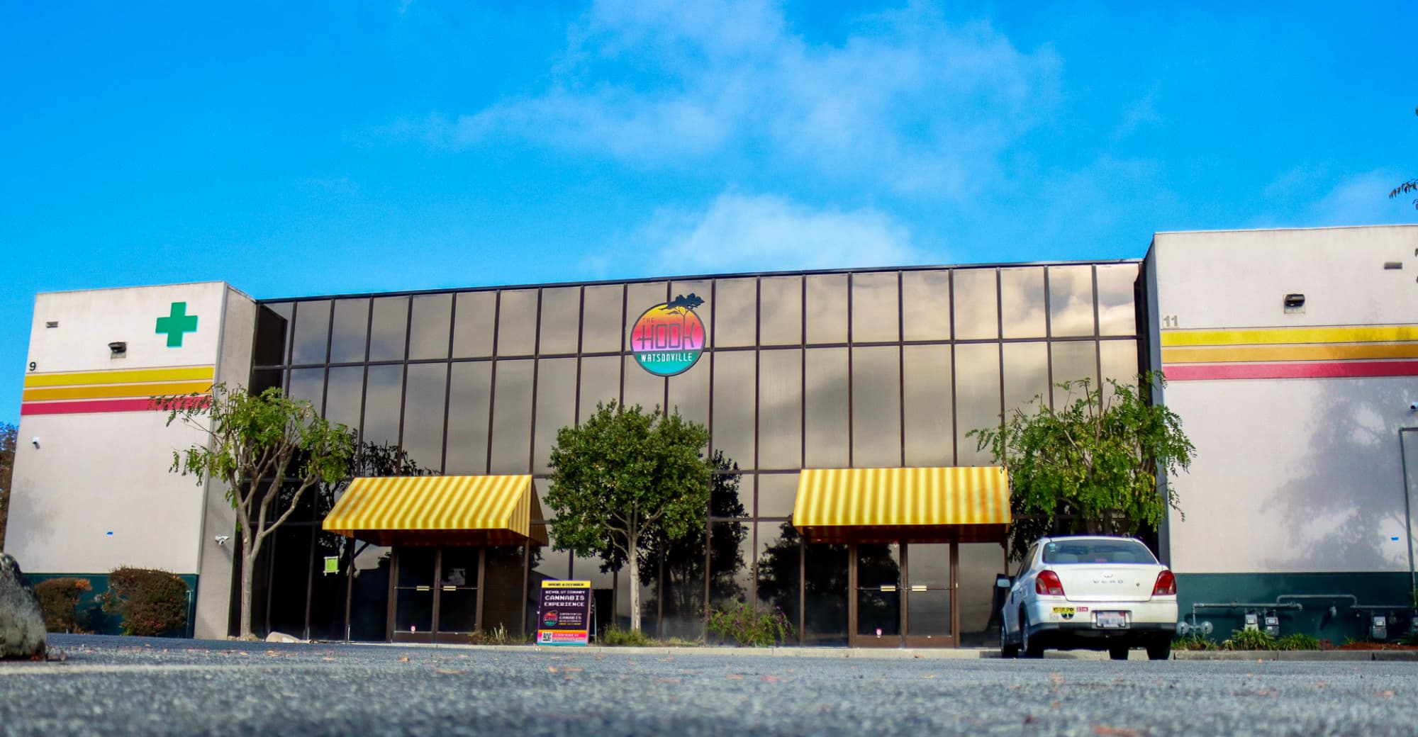 The Hook Outlet storefront