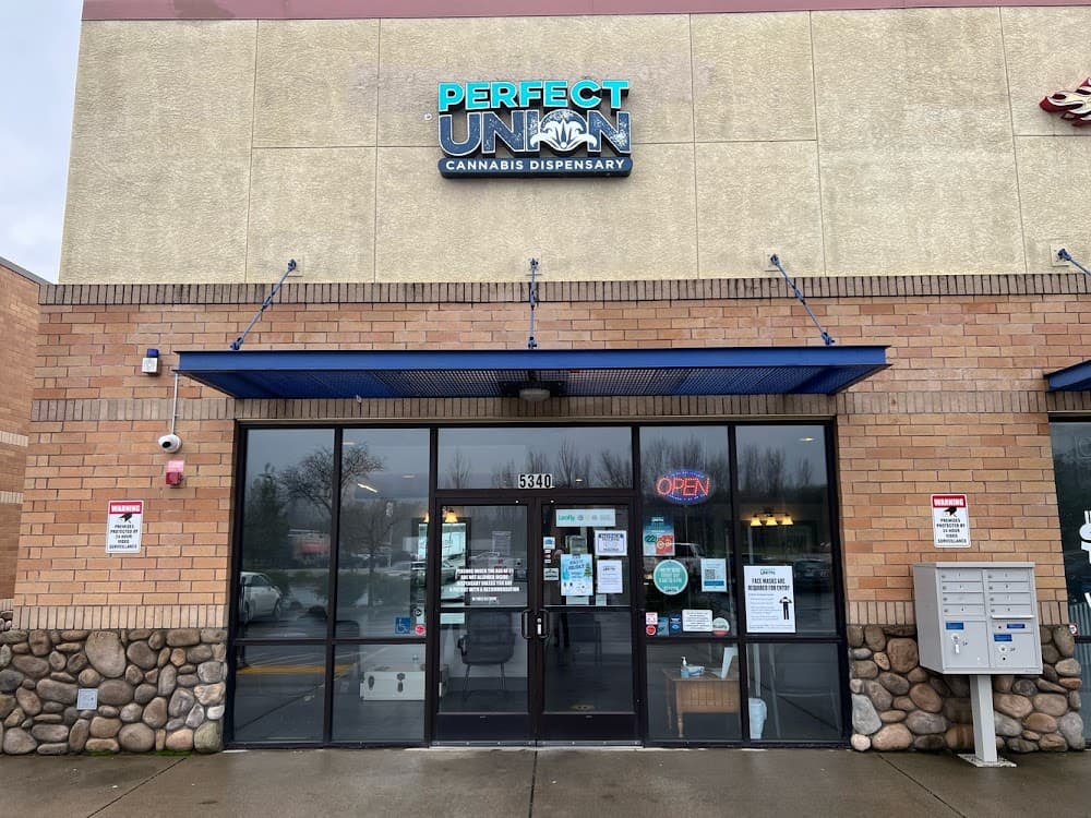 Perfect Union - Shasta storefront